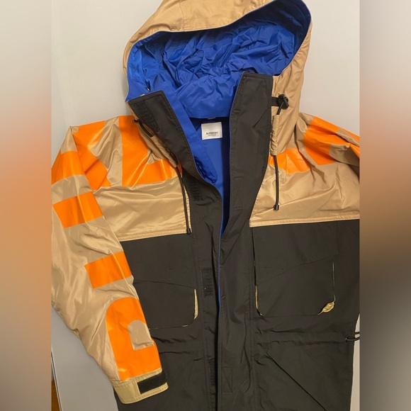 Burberry Parkhurst Logo parka jacket size S - Picture 15 of 16